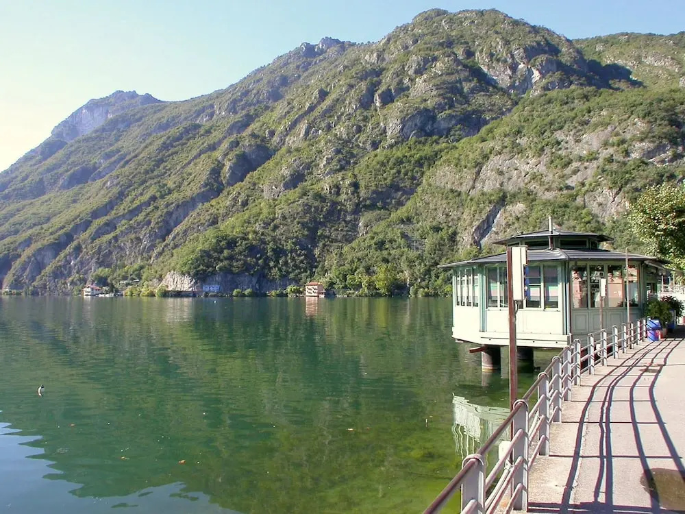 Apartment Close to the Lake in Residence With Swimming Pool