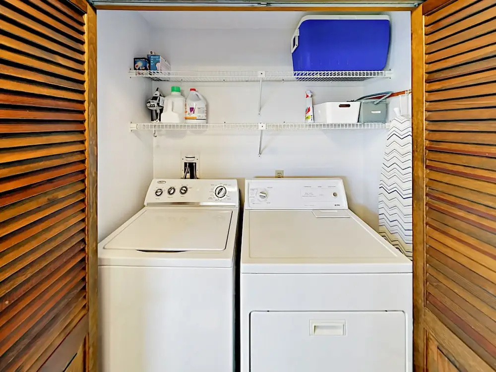 Charming Ocean View Beach House 4 Bedroom Home