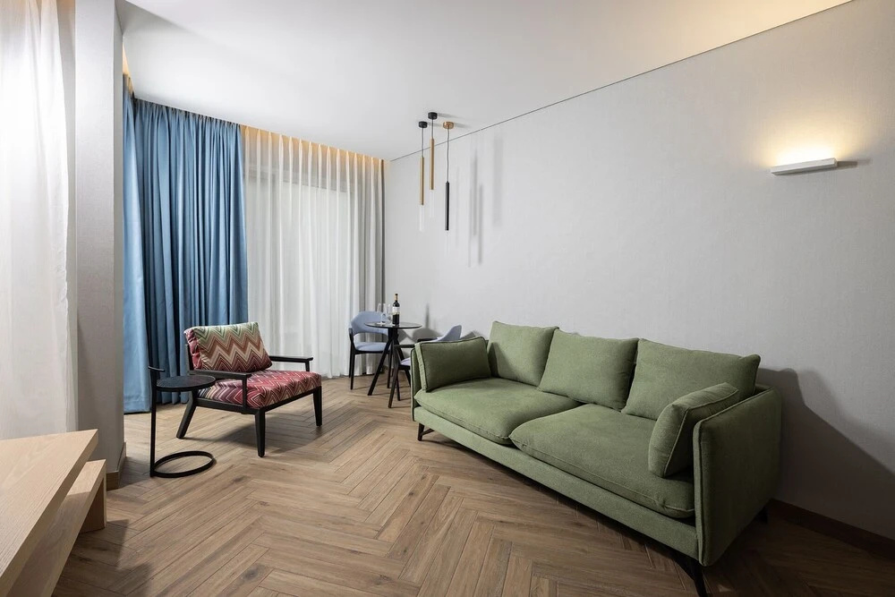 Almond Hotel