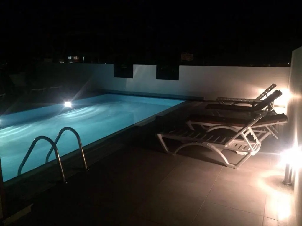 Central Girne Studio Flat with Rooftop Pool