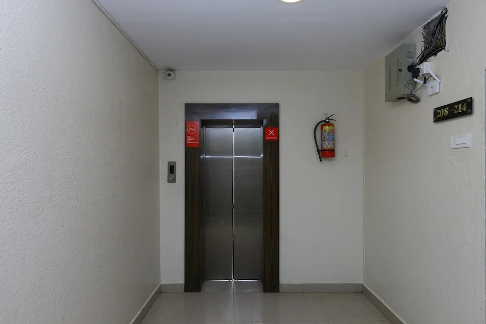 Hotel Planet Grande by OYO Rooms