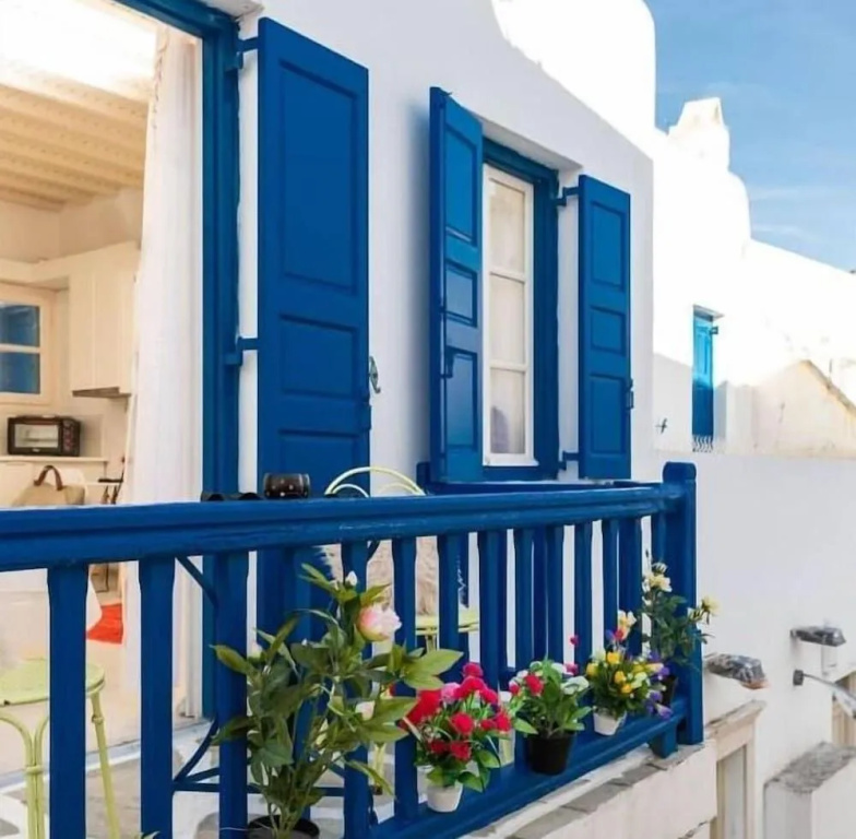Izabella's House