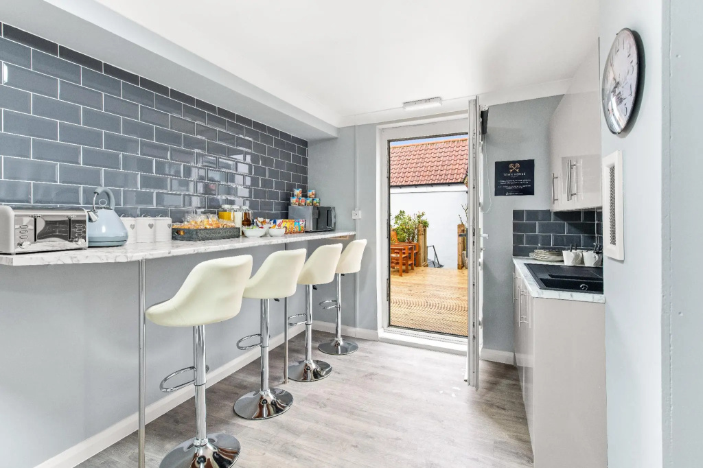 Town House Rooms