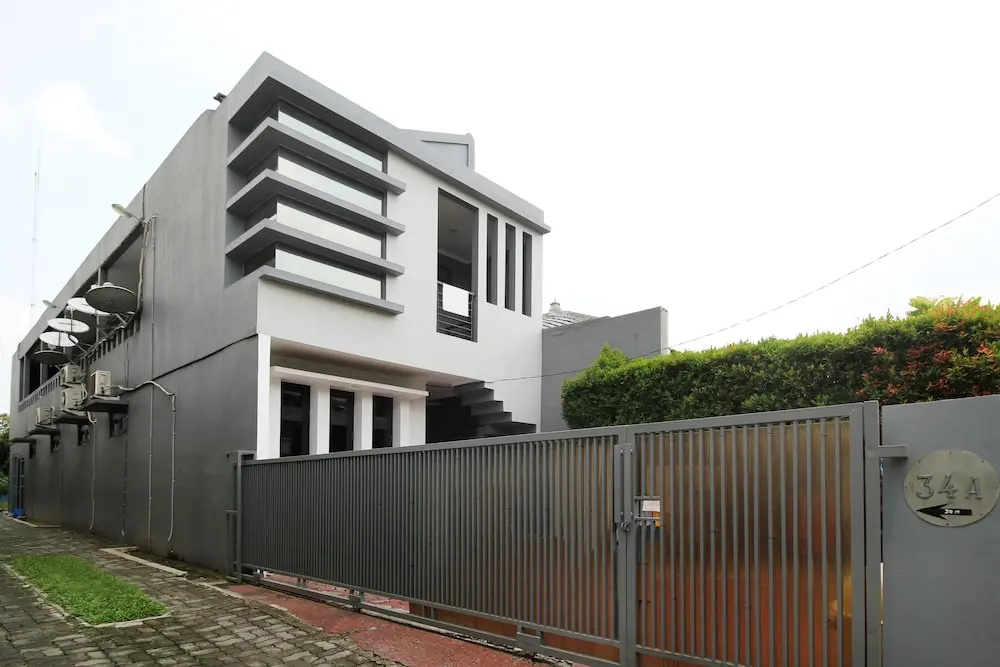 Airy Eco Mampang Prapatan Enam Belas 34B Jakarta
