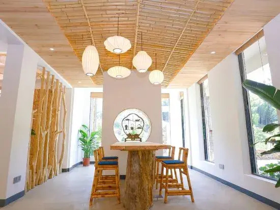 Zhiyou Yijian Guesthouse