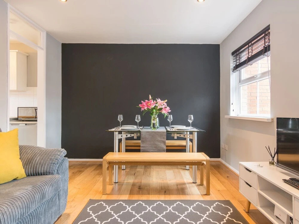 5 Ashburne