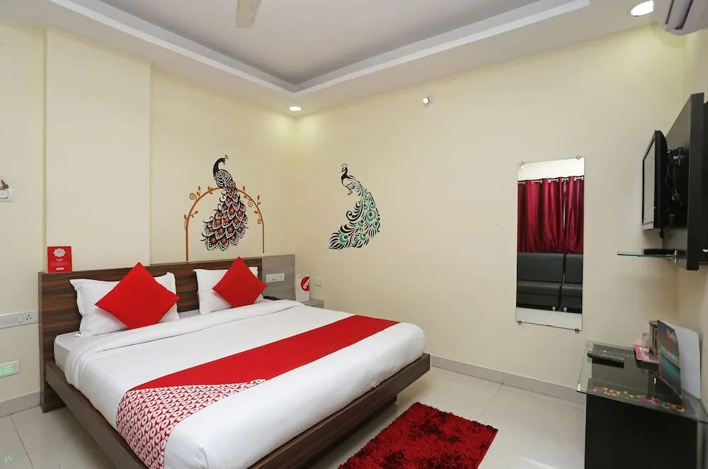 OYO 22476 Saanvi Paradise