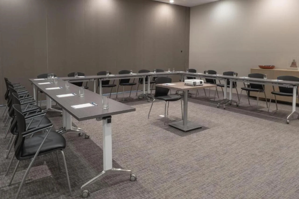 Holiday Inn Express & Suites Silao Aeropuerto - Terminal by IHG