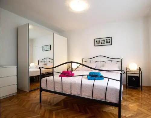 Ars Apartment