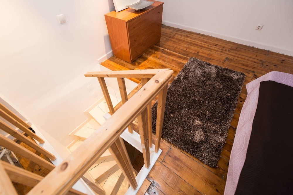 Lisbon Low Cost Apartments