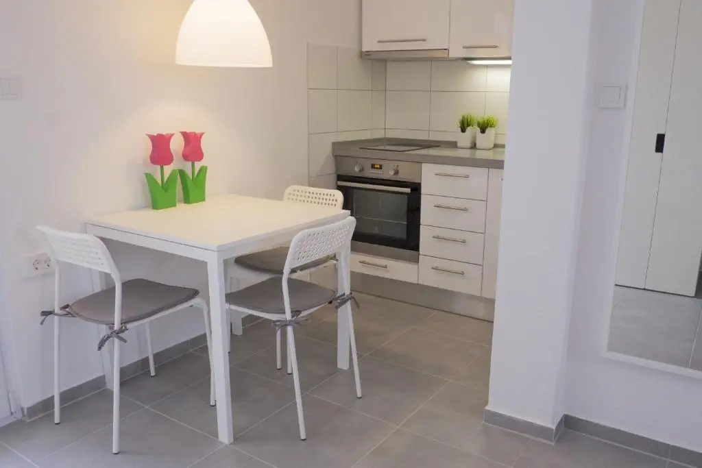 Apartments by the sea Rogoznica - 18746