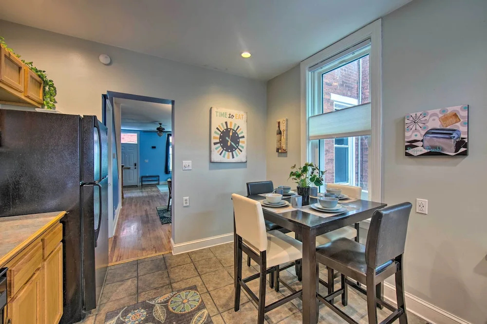 Harrisburg Retreat w/ Deck, Balcony & Grill
