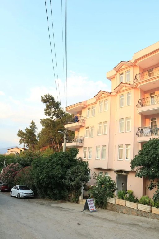 Pembe Kosk Apart Otel