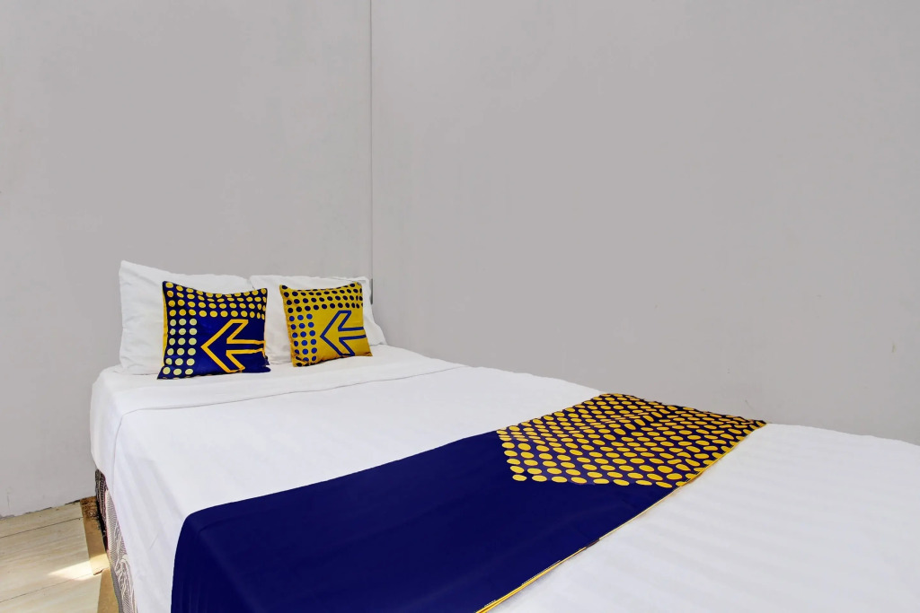 SPOT ON 92188 Ndalem Eyang Guesthouse Syariah