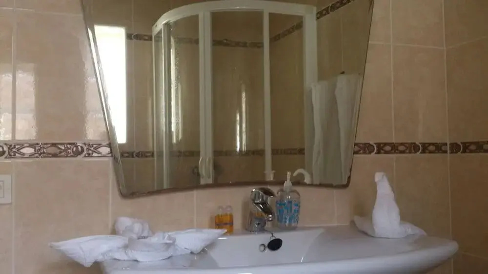 Apartment With Swimming Pool Near the Beach