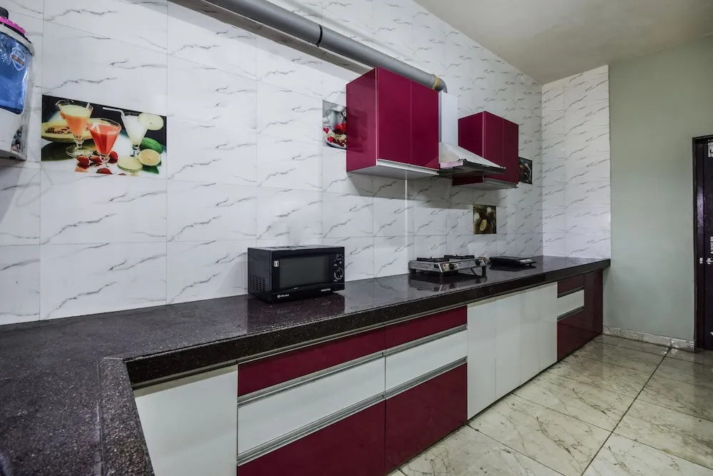 OYO 10092 Home Elegant 3BHK Villa Hiran Magri