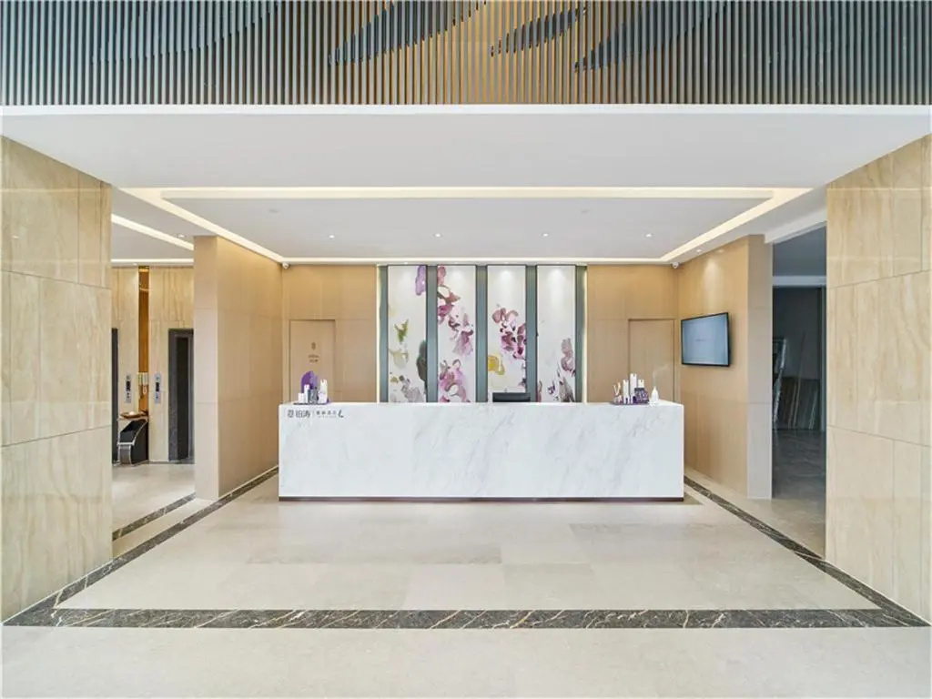 Lavande Hotels·Foshan West Railway Station Luocun