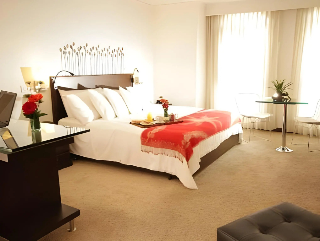 Hotel Rosales Plaza