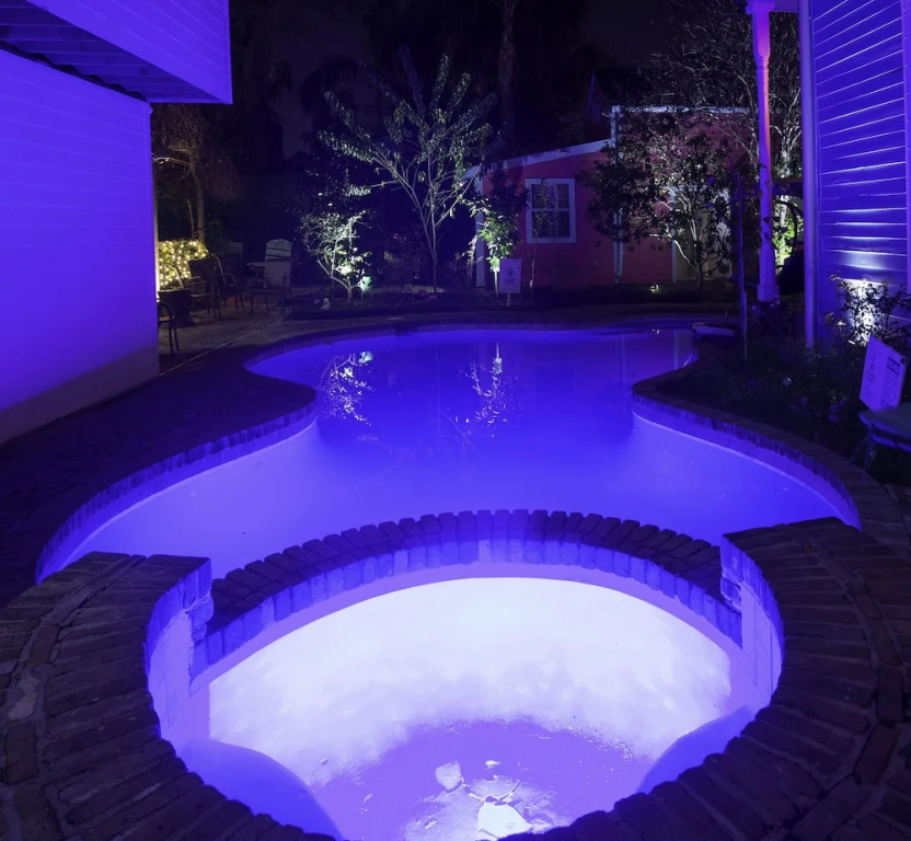 Elegant NOLA Chateau: Prime Spot - By YouRent