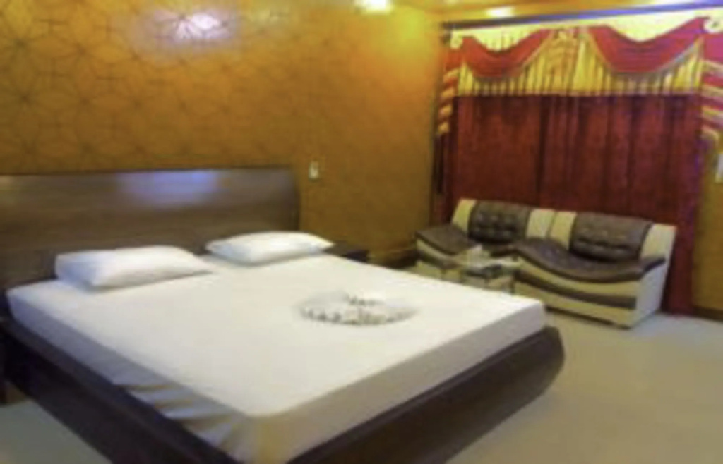 Royal Chalet Guest House
