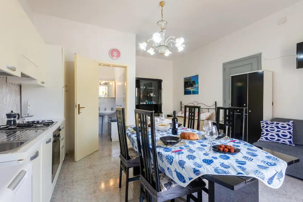 Air-conditioned Studio Near the Sea With Wi-fi Garden and Bike