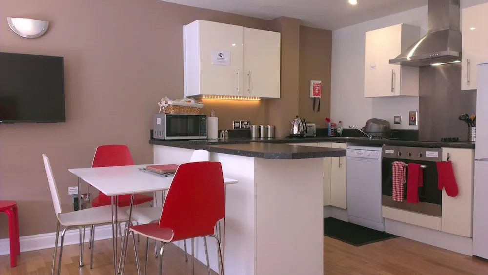The Bath House Apartment - Free 1st breakfast - FREE parking