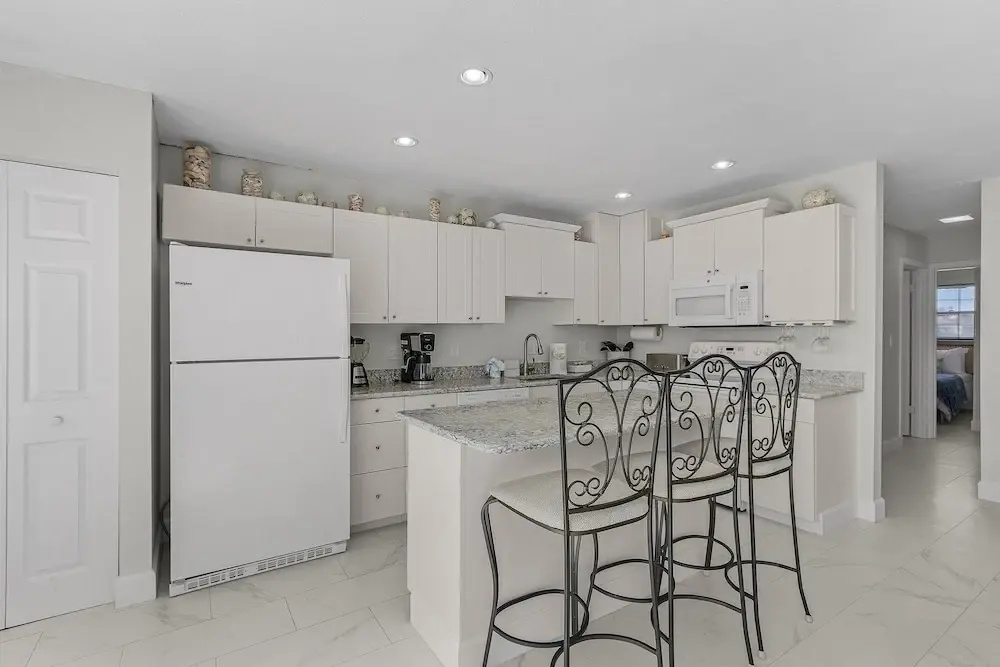 21591 Waterfront Duplex With Pool And Spa 2 Bedroom Condo