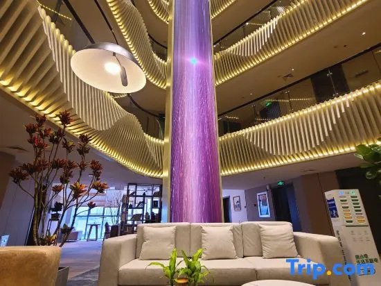 Jinghu Hotel