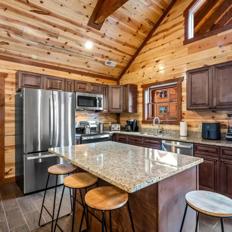 Hillside Retreat in Sevierville