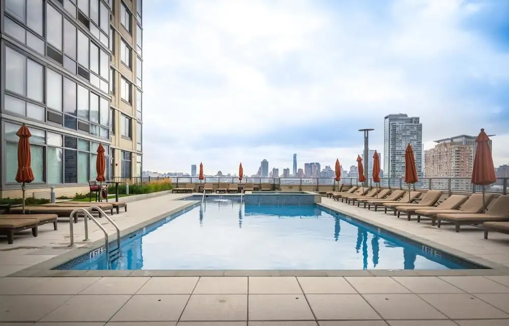 M Suites at Newport