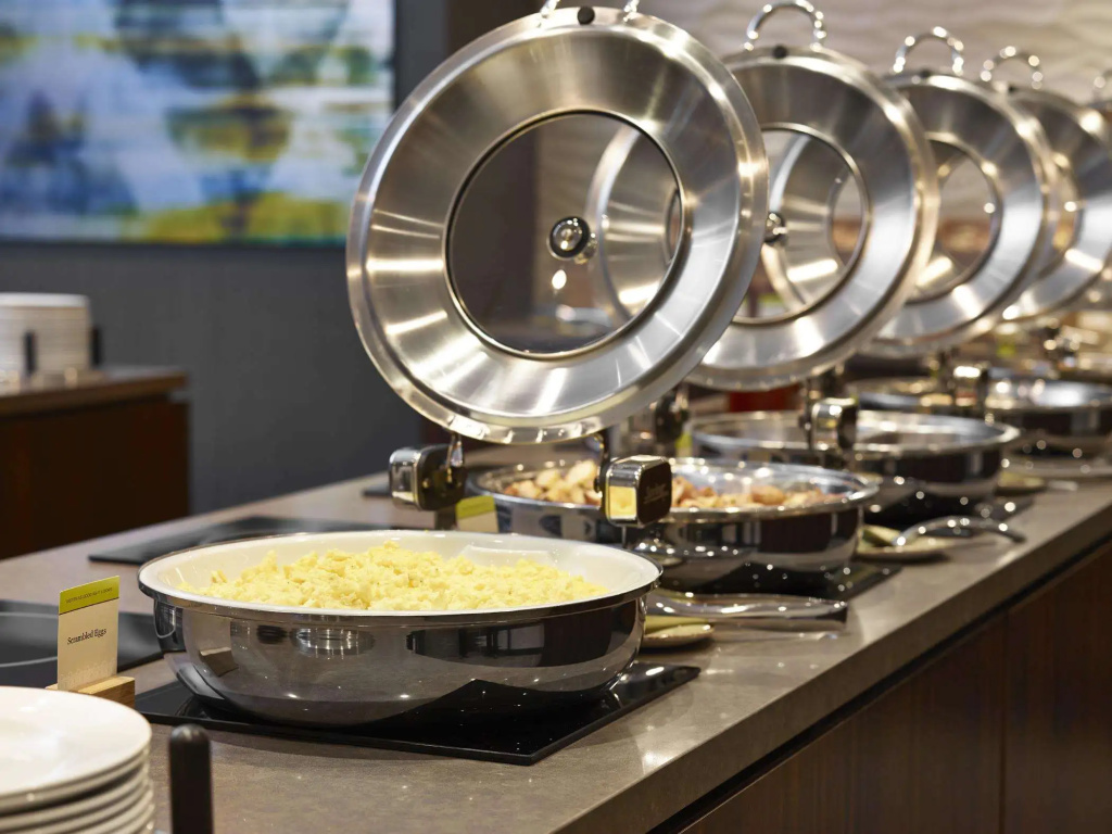 DoubleTree by Hilton Hotel & Conference Centre Regina