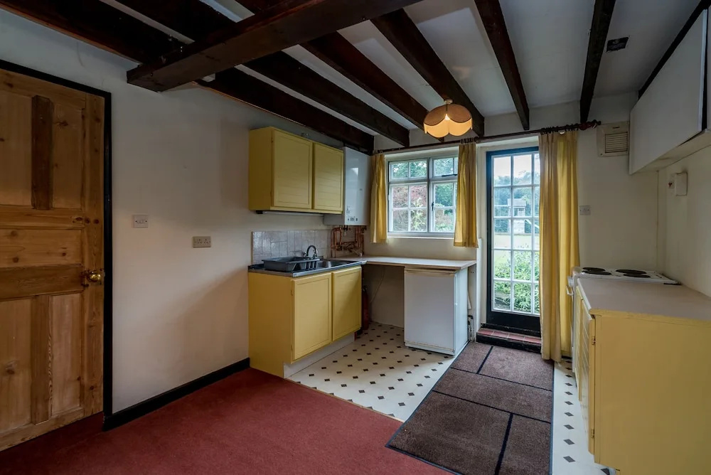 Yew Tree Cottage- Sleeps 12 Garden & Pet-Friendly