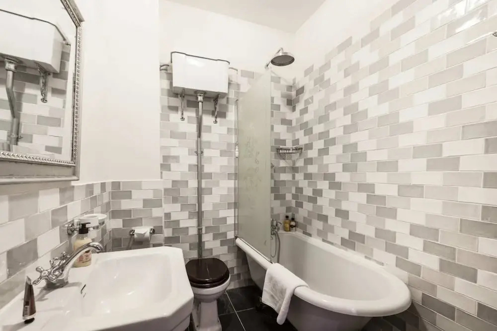 Elegant, Airy 2 Bedroom Flat in Paddington