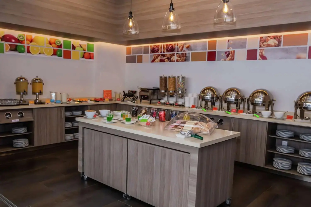 Hampton Inn & Suites By Hilton Puebla