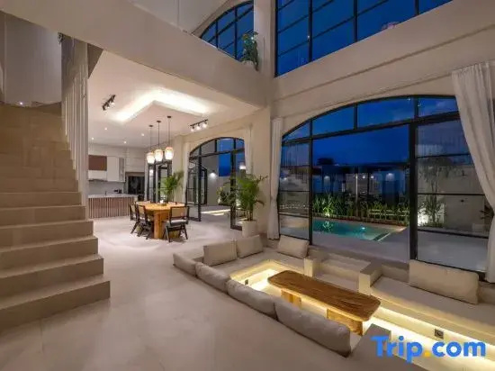 Le Mansion: 3BR Luxury Villa in Seseh Bali   - A Luxury Private Villa By Balinest Villas