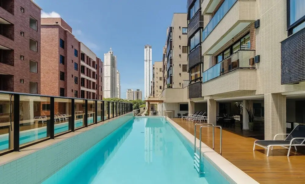 1BR Apt w/ Pool 650m From Beach Pdn0113