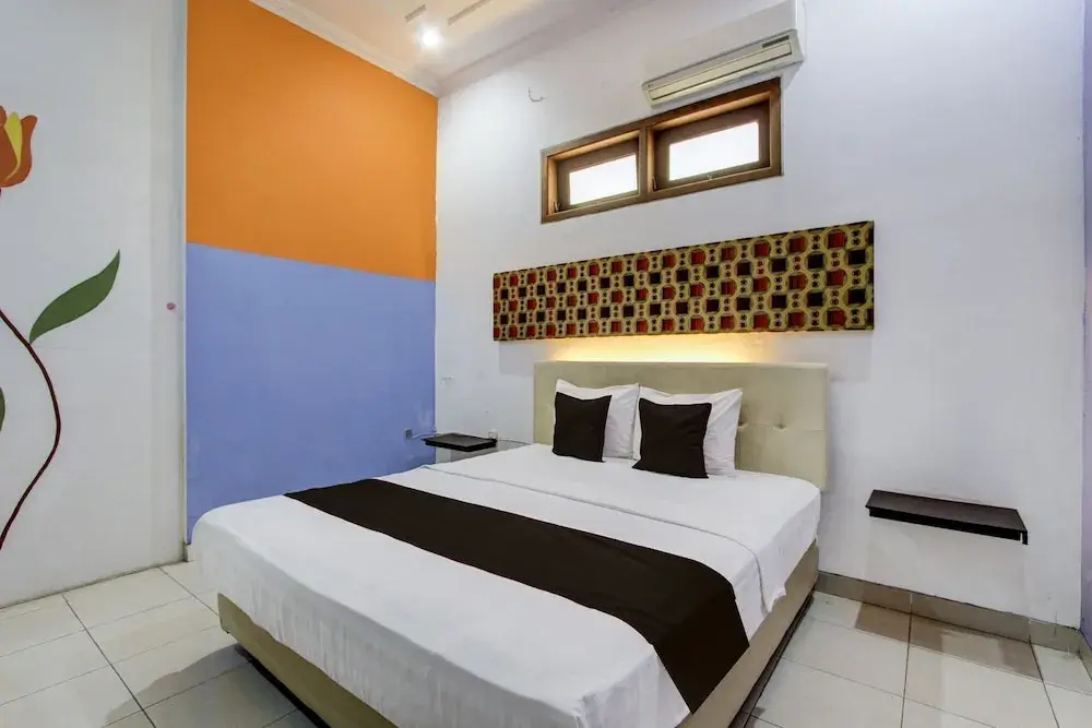 Hotel O Solo near RS JIH Solo formerly Azifa Inn