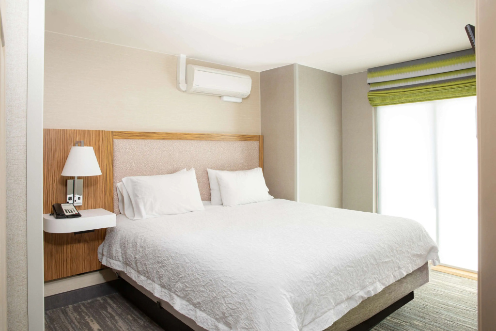Hampton Inn & Suites Seattle-Downtown