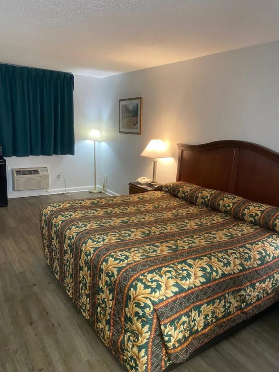 Savannah Lodge