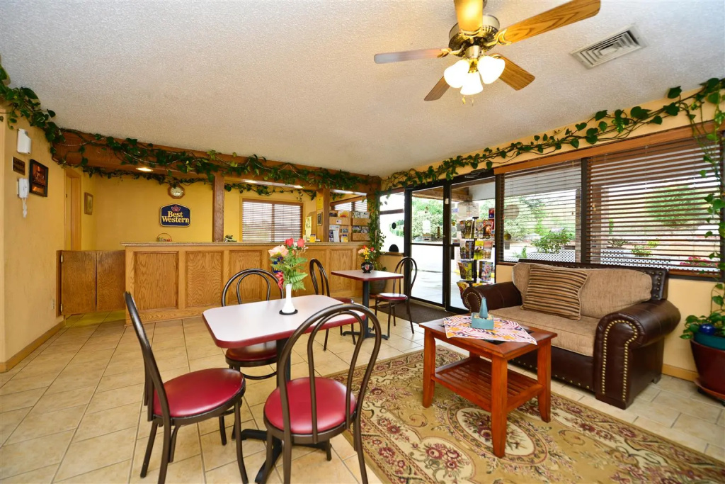 Best Western Village Inn
