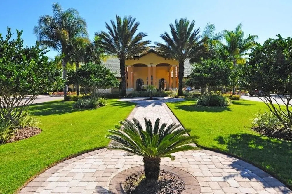 8939 Paraside Palms Townhome 4 Bedroom by Florida Star