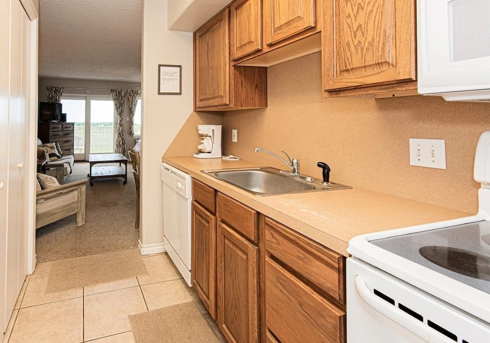 Island 149 1 Bedroom Condo