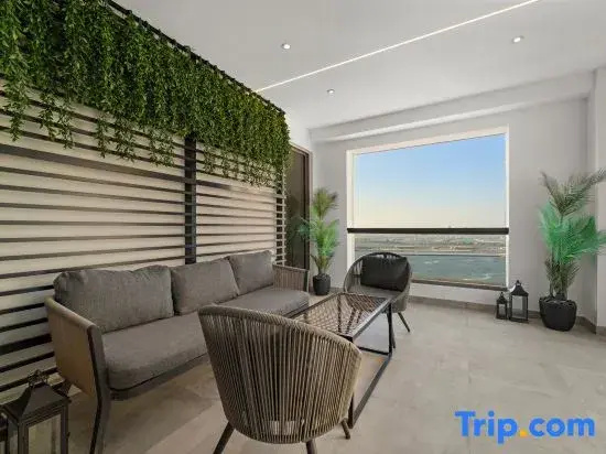 Luxury 3BR + M Beachfront Retreat