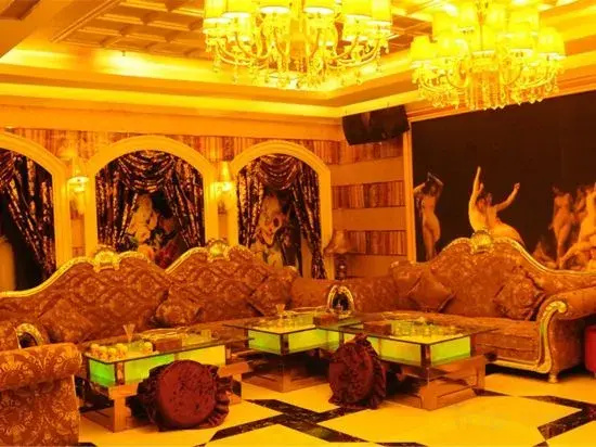 Heavenly Lake Hotel