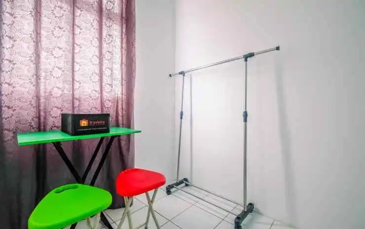 Beautiful and Cozy Studio at Gunung Putri Square Apartment By Travelio
