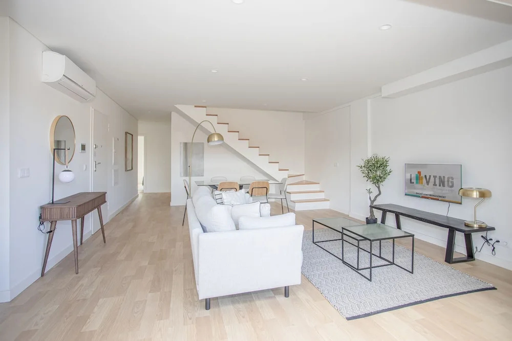 Liiiving in Porto - City Design Apartments