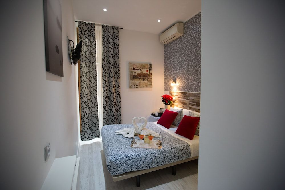 Hostal Adis