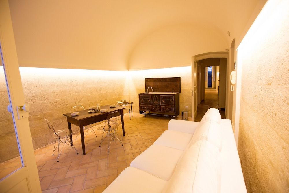 Giardini 82 B&B