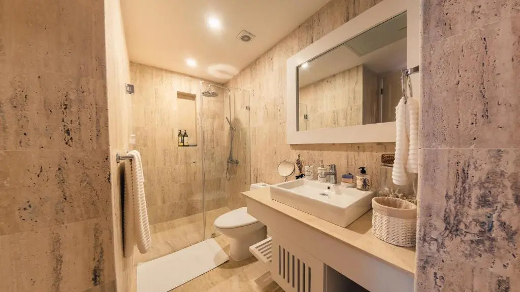 Special Price Deluxe 2BR at El Portillo