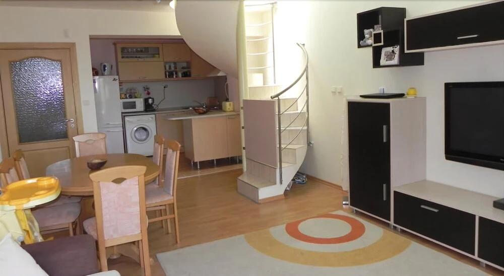 Maisonette Picadilly
